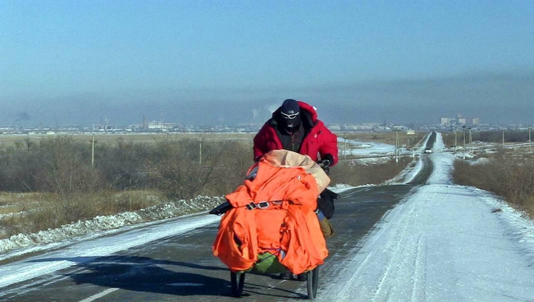 Ünlü gezginden itiraf: Türkiye'de seyahat etmek zor! Dünyayı 26 yıldır yürüyerek dolaşan kâşif şaşkına döndü 13